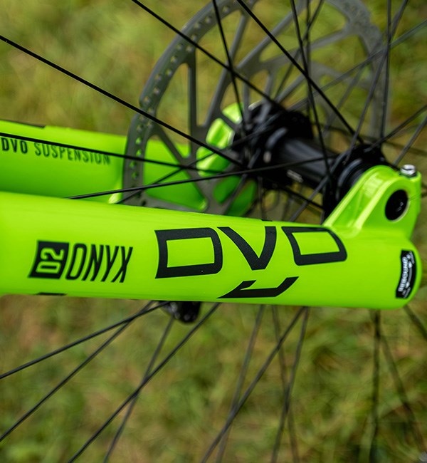 DVO Onyx forks on Merida One-Sixty FR in green
